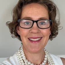 Profile picture for Caroline Gill