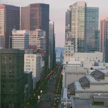 Cover Image for Open-Door Co-Working + Lunch on Longevity Floor