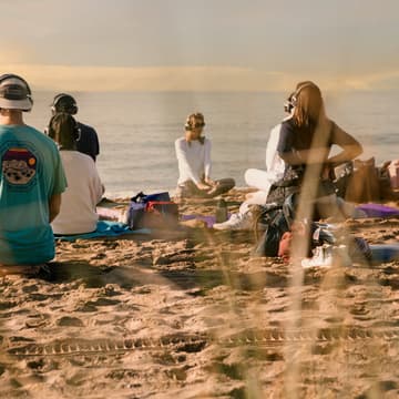 Cover Image for Breathwork & Meditation at the Beach of Gavà Mar ✨