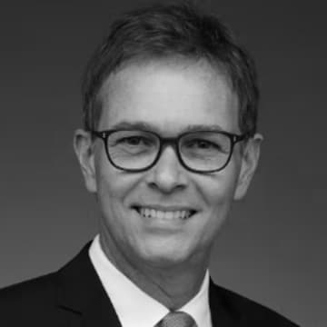 Cover Image for 🔔 Prof. Newton Fahl: Restaurações Naturalmente Claras com Bianco