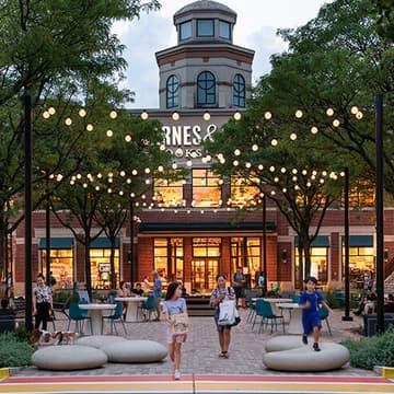 Cover Image for Woofbowl Pup-Up in Clarendon Arlington