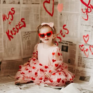 Cover Image for 🎨 Messy play for 3-5yo- 🐞 VDay Special ❣️