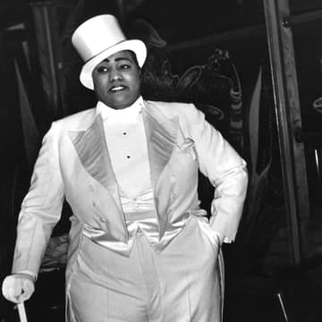 Cover Image for Finding Your Ancestors