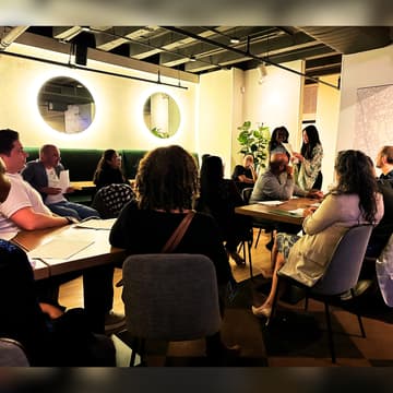 Cover Image for Deeper Connections: Singles' Night with a Twist (Ages 30-49) - MONTREAL