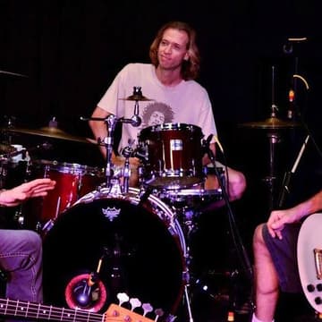 Cover Image for "Yikes!" LIVE Punk Band at Venice Beach Bar