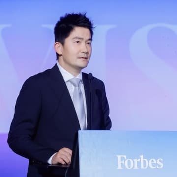 Cover Image for [Virtual] Founder Spotlight: Scaling Your Startup Using Social Marketing and AI with Chris Sun (Spring 26)