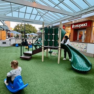 Cover Image for Parents in AI Networking Event hosted by VISIBLE & Rosie