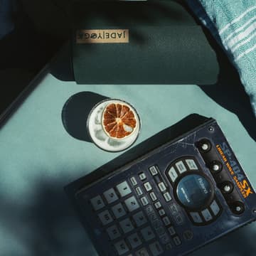 Cover Image for Flow Frequencies II @ The Chloe