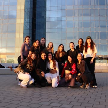 Cover Image for ✧ outdoor workout, dance & connect workshop ✧ coffee after 𖦹 beginner-friendly ° barcelona girls