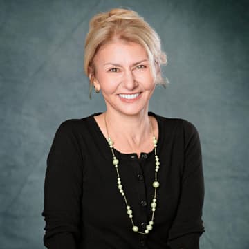 Cover Image for ADHD & the Publishing Life: A Conversation with Irena Smith