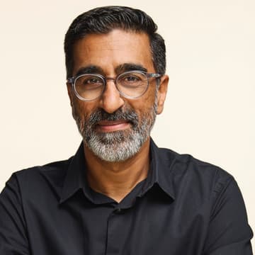 Cover Image for Are We Ready to Trust AI? Navigating AI in the Realm of Cultural Institutions with Amit Asaravala, Bluecadet