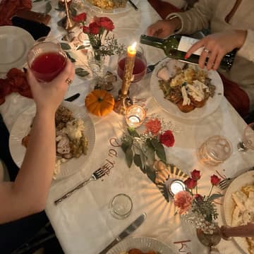 Cover Image for Friendsgiving! 🍷