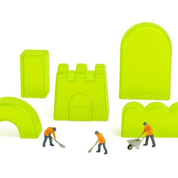Cover Image for Sold before built: How to Brand Real Estate