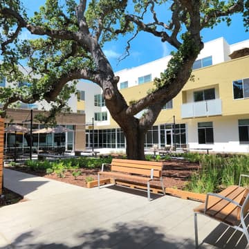 Cover Image for SVSRT Holiday Party @ the Avant 4 PM - 6:30 PM, 12/10