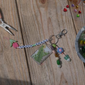 Cover Image for Craft Club: Bag Charms and Keychains
