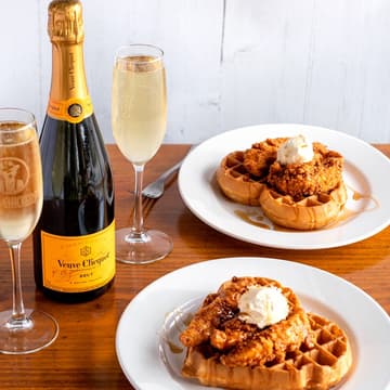 Cover Image for Chicken&Champagne Brunch (w/ Waffles)