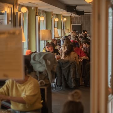 Cover Image for Offline Hangout 🛋️☕ | die Wohngemeinschaft