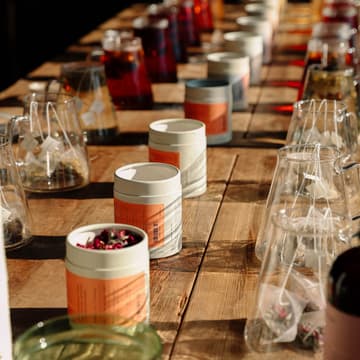 Cover Image for Holiday Tea & Pastries