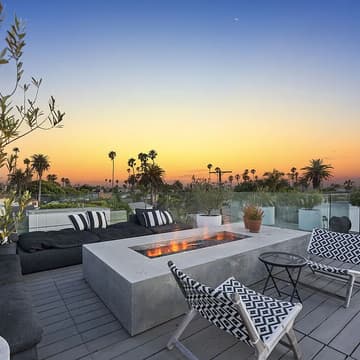 Cover Image for The LA Grind: Rooftop Sunset Soirée