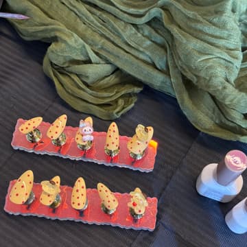 Cover Image for diy press-on nail party with adorn nails