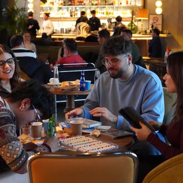 Cover Image for Offline Hangout 📵 | Stuff Vintage Cafe