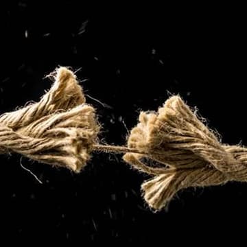 Cover Image for Workshop | Rethinking Break-ups: A Guide to Decoupling & De-escalation [+ Mixer]