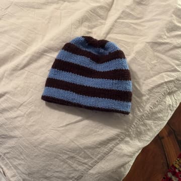 Cover Image for Knitting club