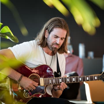 Cover Image for Rooftop Live Music