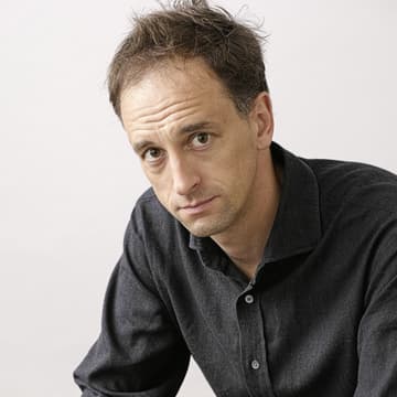 Cover Image for An Evening with Charles Cumming