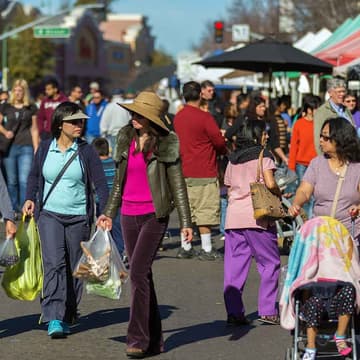 Cover Image for East Bay Idealists
