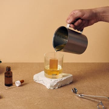 Cover Image for Kerzengießen mit UpCandle – Duft, Handwerk & Aromatherapie