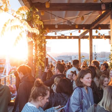 Cover Image for Rooftop Live Music with Vienna Radio One