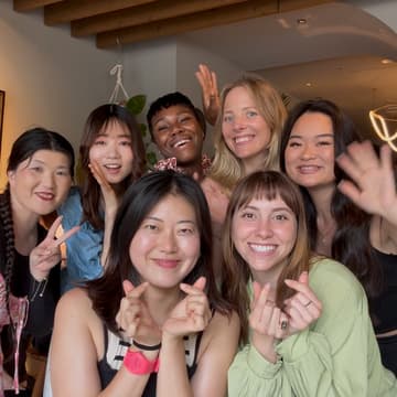 Cover Image for Global Inspiring Women's Social