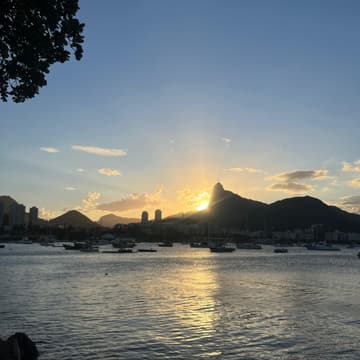 Cover Image for Founders Running Club: Run + Happy Hour End of Year Celebration