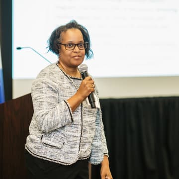 Cover Image for Climate Innovator Lightning Pitches