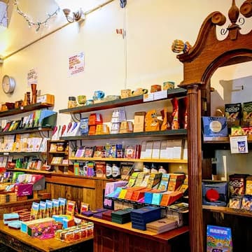 Cover Image for Holiday Chocolate Hangout at Chocolate Dragon Café (Oakland)