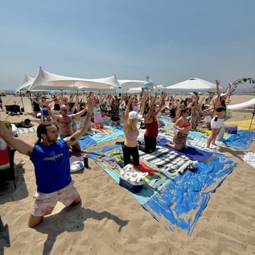 Cover Image for Superbloom Beach Club - End of Summer Party