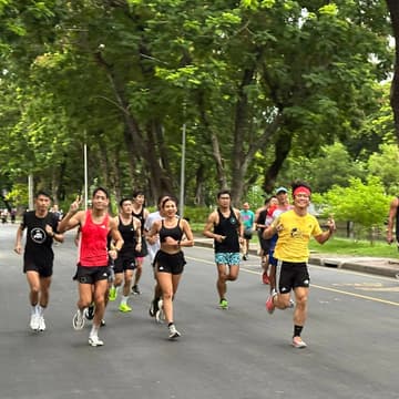 Cover Image for Long Run at Lumpini Park