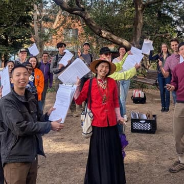 Cover Image for Signature Gathering at Walnut Creek Farmers' Market
