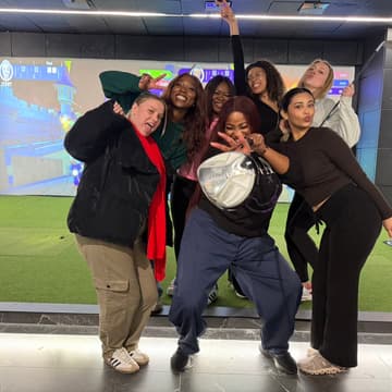 Cover Image for Eve's Golf & Sip