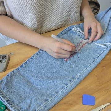 Cover Image for Mending & Embroidery
