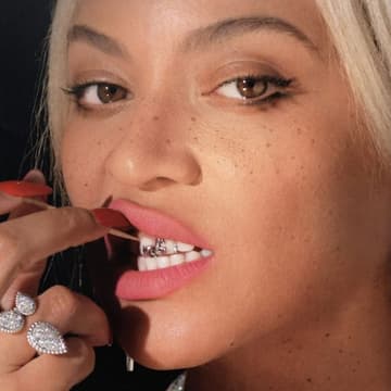 Titelbild für BEYONCÉ NIGHT
