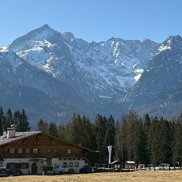 Cover Image for Aufwärts Oberland zur Windbeutelalm - Business Walk & Talk