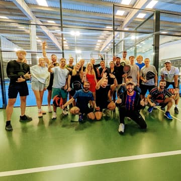 Cover Image for NOMAD PADEL ✦ With BCN Entrepreneurs & Professionals - Beginner Friendly!