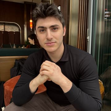 Cover Image for Stephen Michael Q&A on Entrepreneurship, Impact, Fundraising, and more