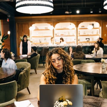 Cover Image for Summer Friday: Free Day Pass at Ampersand Studios