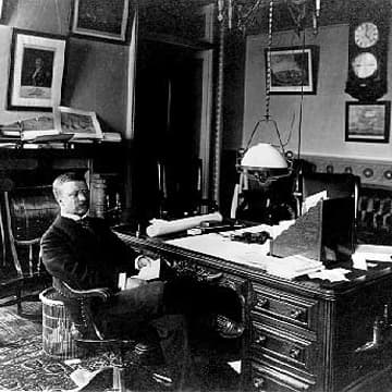 Cover Image for RRA Office Hours