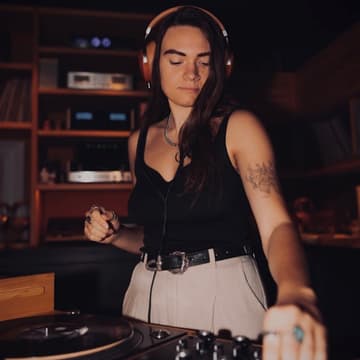 Cover Image for Late Night w DJ VO + Richard Aufrichtig