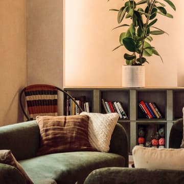 Cover Image for Offline Hangout | Absent