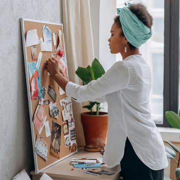 Cover Image for (Free) Dallas-area women's 35+ meetup, Vision Boards Making